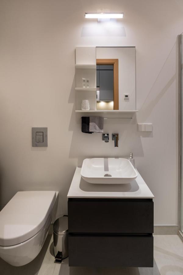 Modern Design Studio Apartment In Riga Center Exterior foto