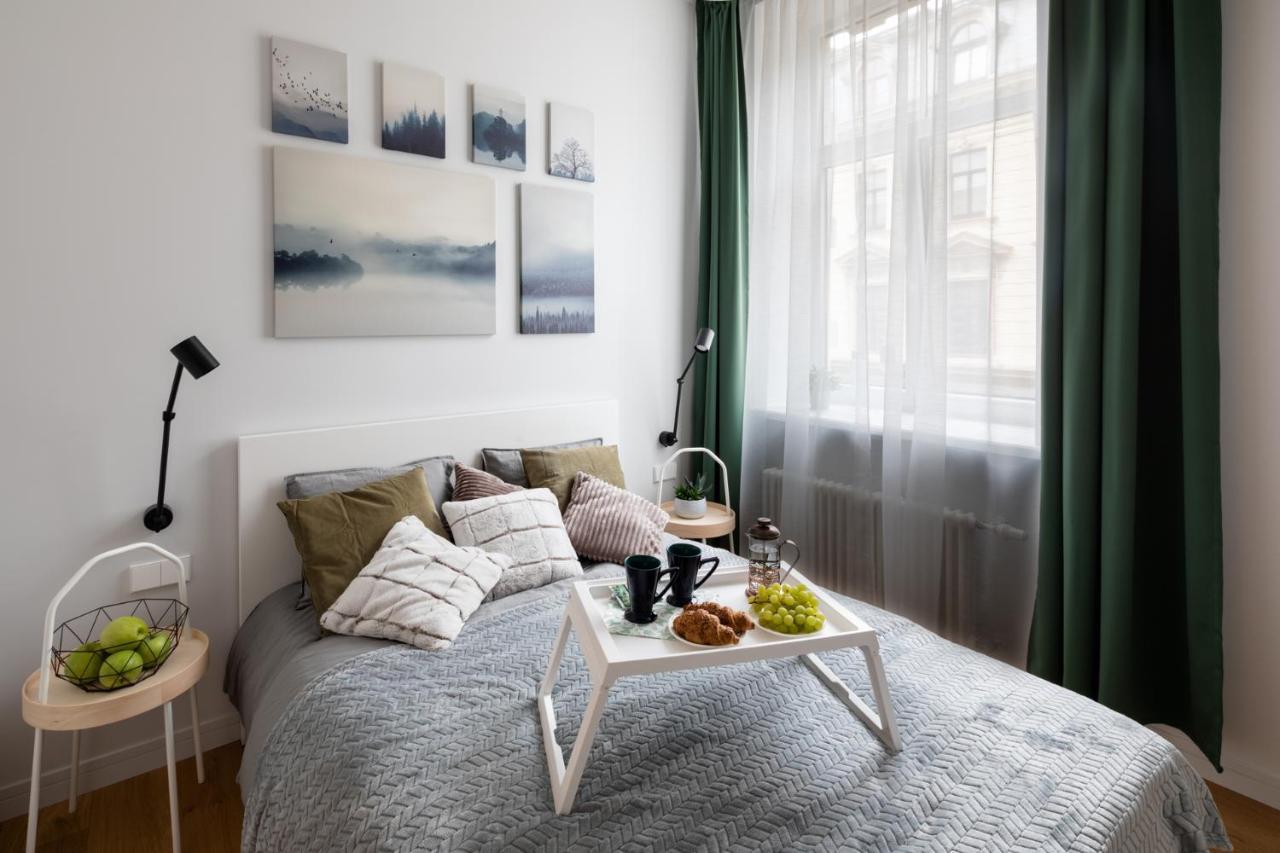 Modern Design Studio Apartment In Riga Center Exterior foto