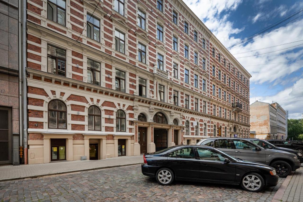 Modern Design Studio Apartment In Riga Center Exterior foto